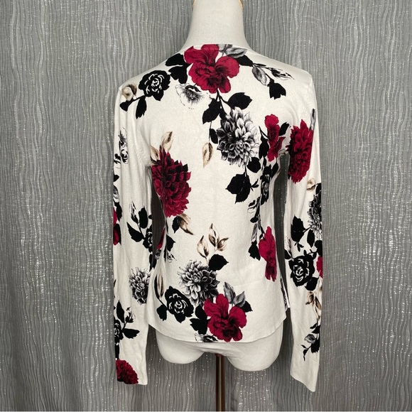 WHBM floral snap front cardigan - Picture 2 of 8